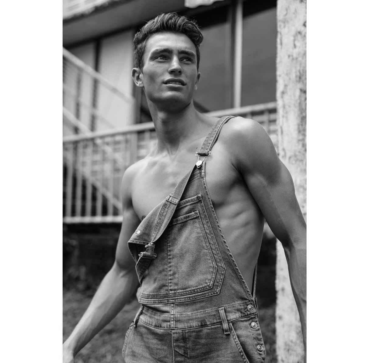 RADModelMgmt's tweet photo. #MondayMotivation Luke Farnworth captured by Darren Wong in the new portrait series. @lukefarnworth @radmodelmanagement @NewYorkModels @fashionmodelsrl
#RADmen #newface #malemodel #menofsteel #RADModelManagement #WeAreRad https://t.co/6J59SXRbWb
