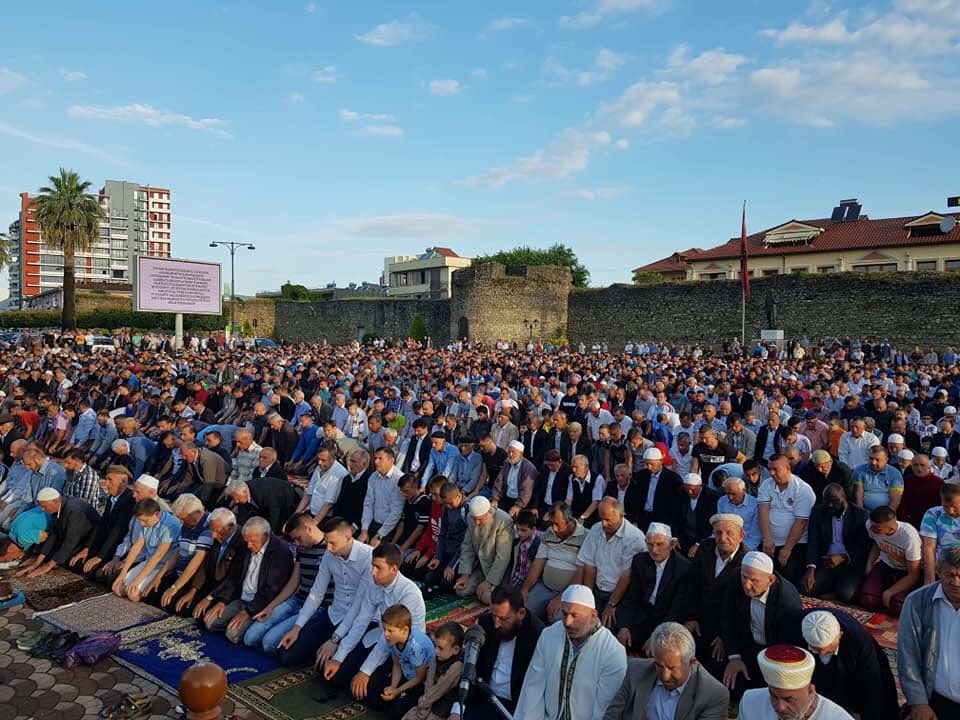 CharitiesFor's tweet image. Muslims in Elbasan, Albania