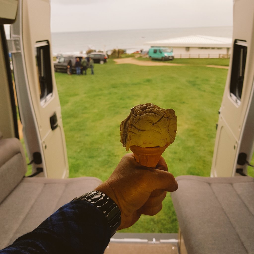 campervanliving's tweet photo. "Can you enjoy a single scoop of salted caramel ice cream at Widemouth Bay in this camper van without compromising on comfort?" Testing phase complete.
PASS. https://t.co/dBv1yQyk20