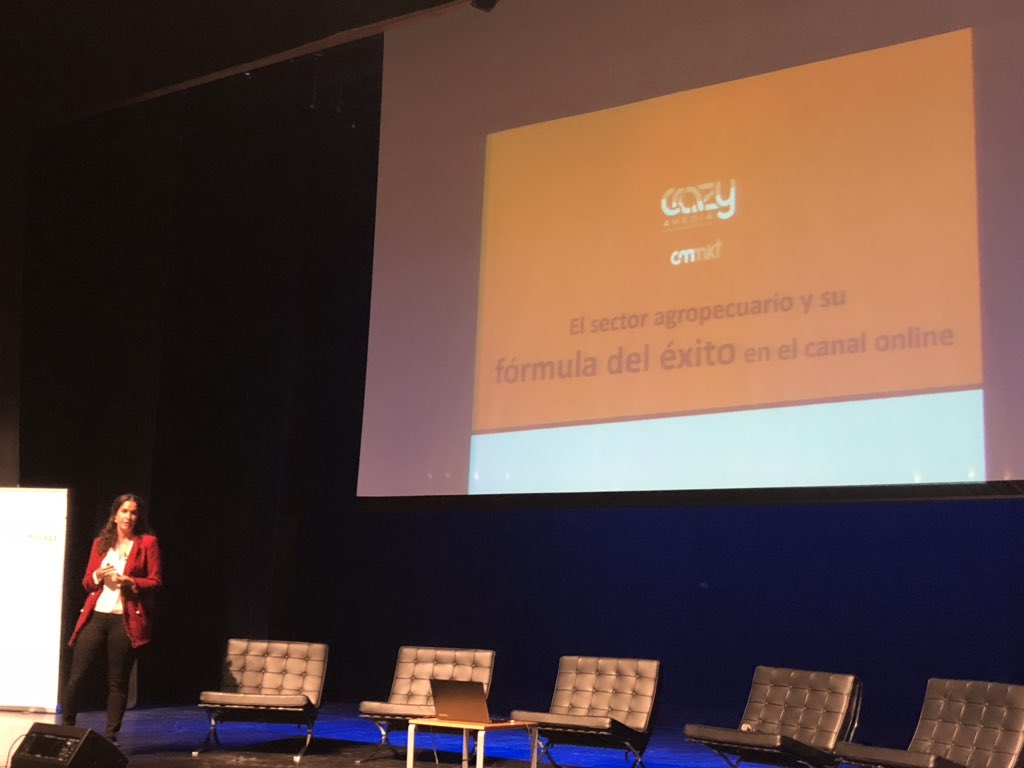 MarianSCastan's tweet photo. #AgrooEvolution #Summit
🗣💬 María Moreno “El sector agropecuario y su fórmula del éxito en el canal online. Si no hay estrategia digital no hay resultados” https://t.co/oC1UrCLNHM