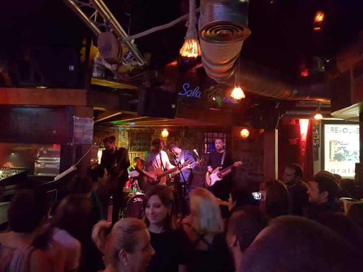 Muchas gracias a tod@s l@s que nos acompañasteis en el concierto del sábado, a <a href="/SALA_REVOLVER/">SALA REVÓLVER</a>, Miguel y @ombratheband. A todo el público por pasar una noche más con <a href="/thegrimline/">The Grim Line</a>, nos dais fuerzas para crecer como grupo, deseando volver a reunirnos con vosotr@s.
Muchas gracias!