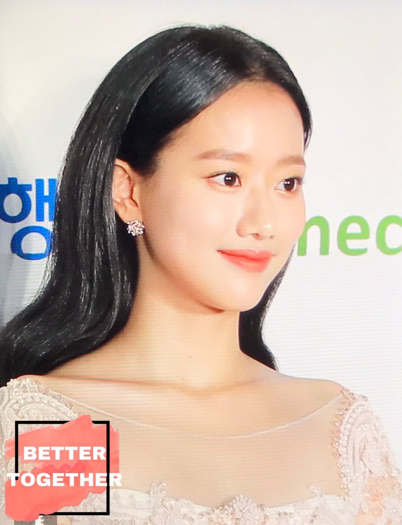 _Better_2gether's tweet photo. 181022 대종상영화제 레드카펫 Preview
#에이프릴 #APRIL #나은 #Naeun #ナウン
@4wallE @APRIL_DSPmedia

👏👏👏👏 https://t.co/54VU0rGdbM