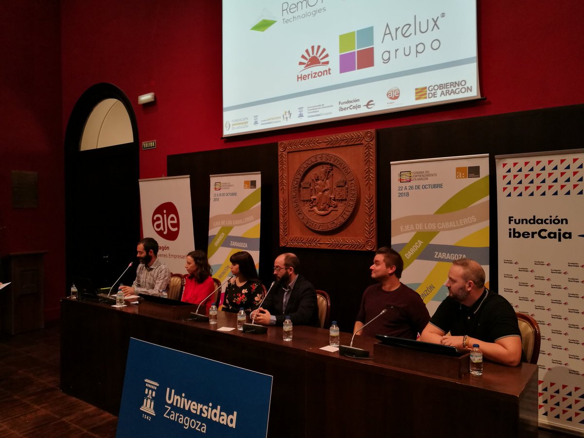 CamilleBertrand's tweet image. Muy feliz de ver como grandes empresas y grandes emprendedores colaboran para dar luz a grandes productos y servicios. Entre ellas spin-offs y start-up @unizar como @remot_tech @libelium y @Herizont #EmprendeAragón