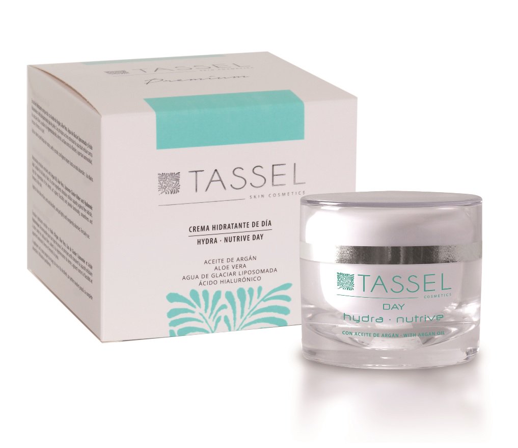 DimacoPro's tweet image. Nueva Crema Hidratante de Día de Tassel:
Enriquecida con Aceite de Argán, Aloe Vera, Agua de Glaciar Liposomada y Ácido Hialurónico. 
dimaco.tienda/estetica/3088-…