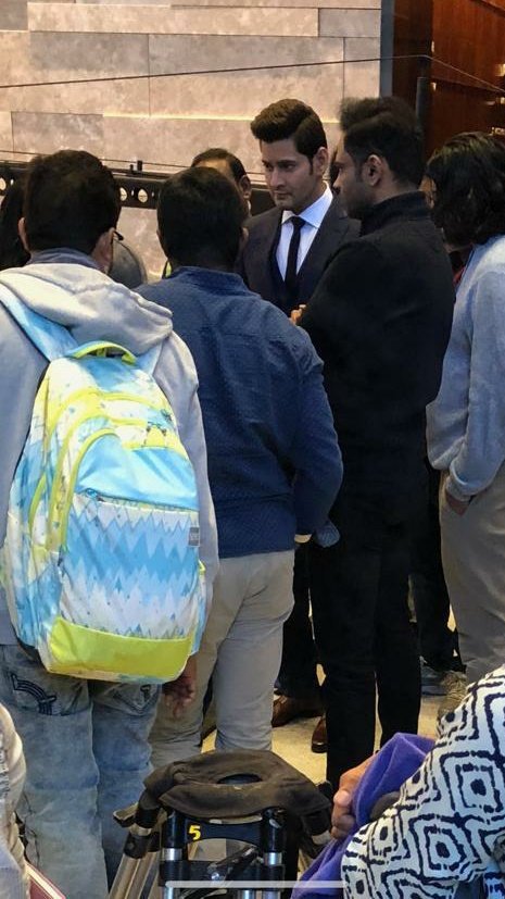 DqGHOl-UUAExow_?format=jpg&name=orig