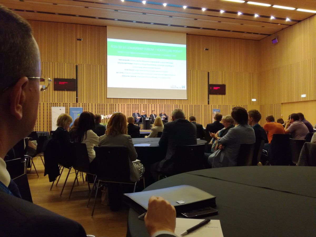 Aleksander Zalaznik, <a href="/Danfoss/">Danfoss Group</a> <a href="/ZdrManager/">Združenje Manager</a> : digitalizacija obsega 1. Komunikacijo s kupcem, 2. Izdelke in storitve, 3. Proizvodnjo #lovedigital #digital