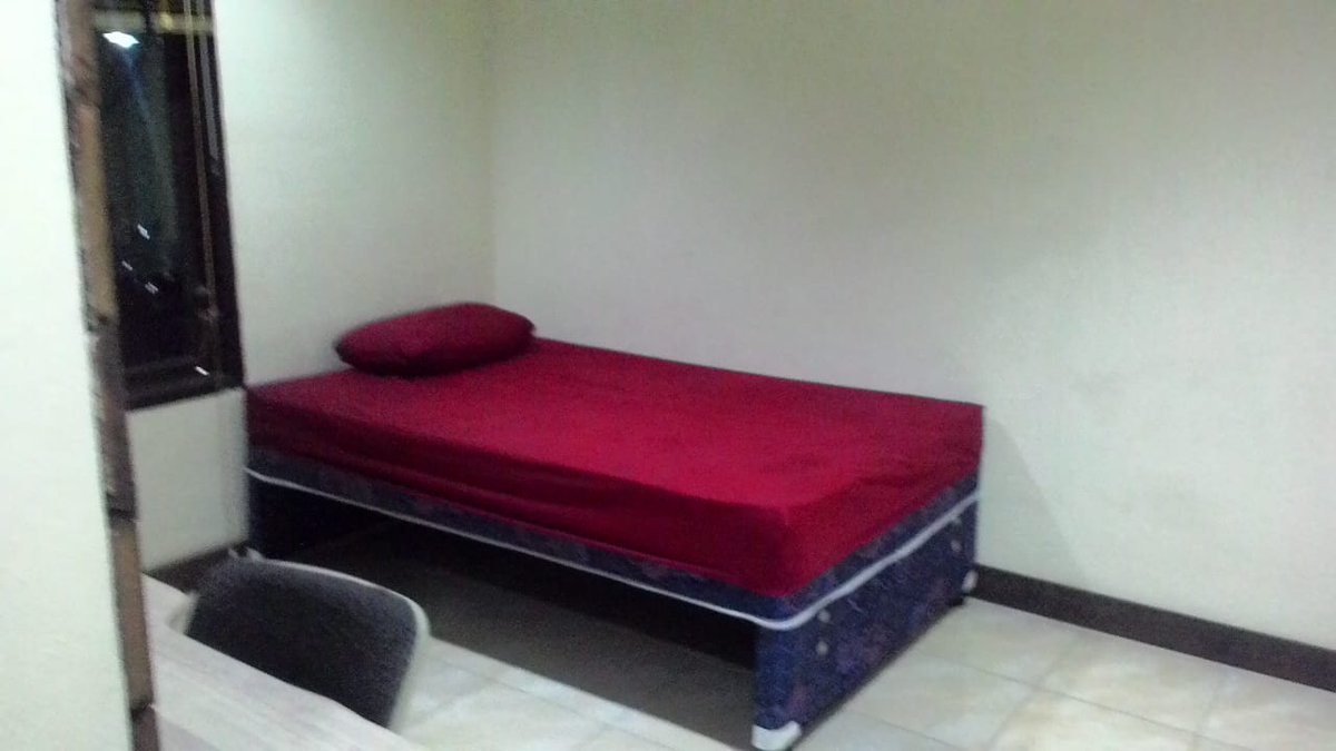AB23KOS's tweet image. @AB23KOS kami masih ada kamar kos kosong silahkan kunjungi di ab23kos.com