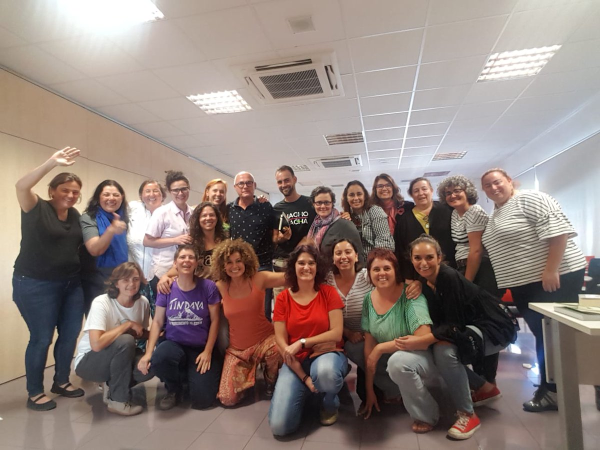 Finalización Seminario: "Innovando el Trabajo Social. Hacia Modelos Complejos" impartido por Teresa Matus, Directora de Trabajo Social <a href="/facsouchile/">Ciencias Sociales</a>; dentro de la "Semana Universitaria de Lucha por la Erradicación de las Pobrezas" <a href="/CanalULL/">Canal ULL (cuenta trasladada a @ull)</a> <a href="/ULPGC/">ULPGC</a> @TrabajoSocialTF  @TrabSocialLP