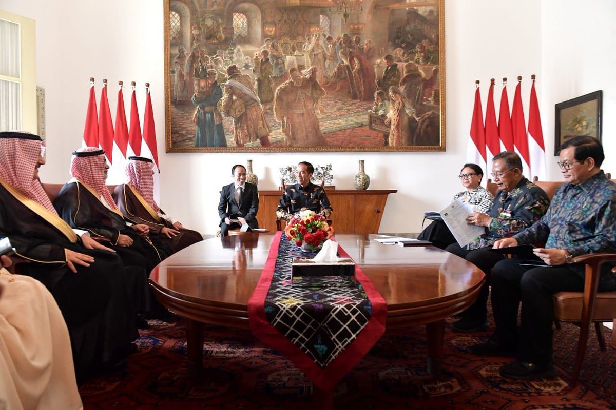 Presiden Joko Widodo menerima kunjungan kehormatan Menteri Luar Negeri Arab Saudi Adel bin Ahmed Al-Jubeir di Istana Kepresidenan Bogor, Jawa Barat, Senin (22/10/2018). Foto: Twitter