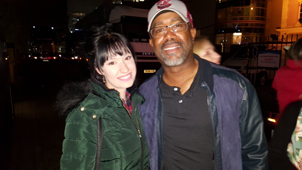 LukeWarm97's tweet photo. @dariusrucker at the Symphony hall Last night &amp; hanging at the 0 bar after! hope you enjoyed the rest of the night https://t.co/CT8yr8DzdL