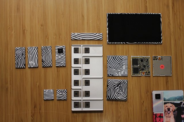 oo_monkeys's tweet photo. Google's new #GoogleAura will gave #techies the ability to design hardware and software that works for all #Google products. https://t.co/zhIYXZgvch https://t.co/ImhpOCaEj6