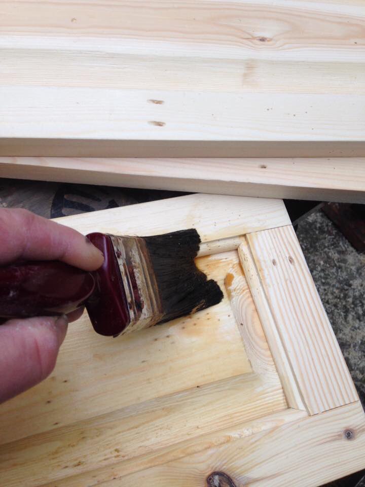 AllcockBall's tweet photo. I age wood , does this to new pine in minutes, contact us direct 07813923048 https://t.co/xBJqkDqMjR for how to videos info@allcockandball.co.uk special offer on now 👍 https://t.co/DlqlXWIhKD