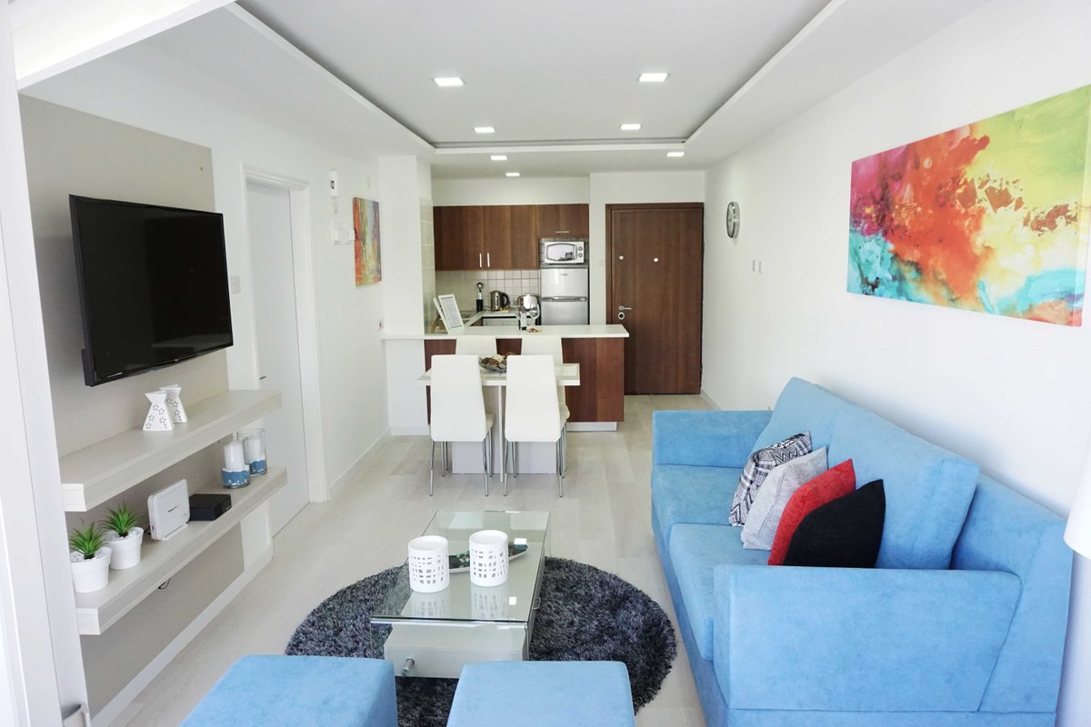 LazuliAptsCy's tweet photo. Sometimes relaxing is the most productive thing to do.  Lazuli apartment 501, is the Ultimate place to relax. ☺ 

#LazuliHolidayApartments #HolidayinCyprus #Holiday https://t.co/uwaEfNpTQ0