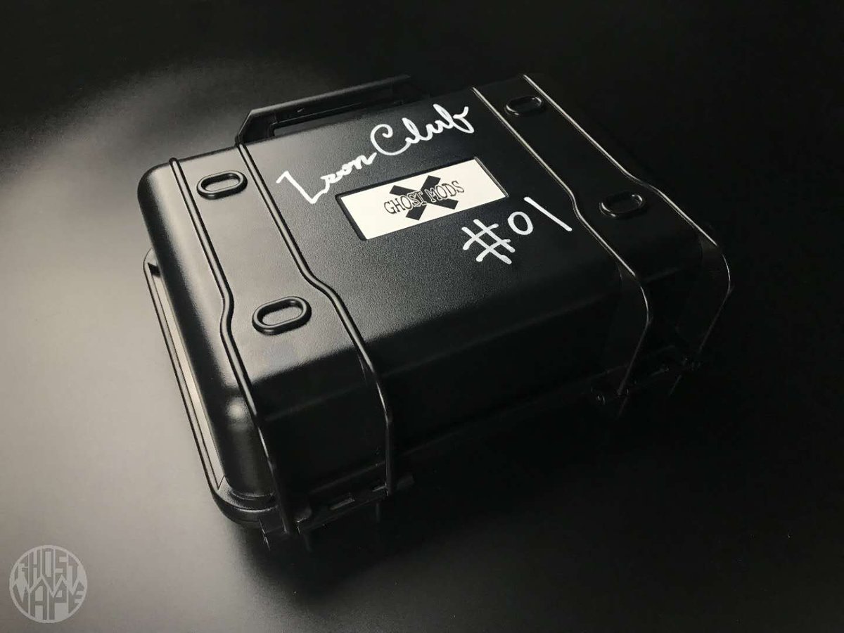 ghostvape_jp's tweet photo. #ghostvape #ironclub
IRON CLUBーーThe first mod from ghost vape. Limited worldwide 30.
ghost vape初オリジナルModーー「IRON CLUB」。完全手作り、世界限定３０個。
詳しい話はDMまで。
#vape #vaping #vaper #vapemod #vapejapan
#vapejp #ベイブ 
#vape爱 #VAPE好きと繋がりたい https://t.co/DFpmgBIYpg