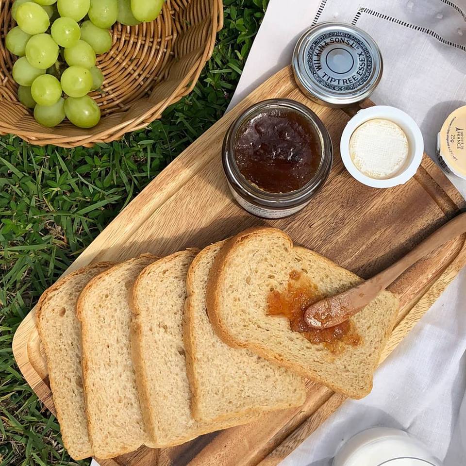 Angbobs_'s tweet image. 100% 국내산 우리밀_
통밀로 만들어 더 건강한💪
앙밥스 통밀식빵&amp;amp;통밀모닝빵🍞

닭가슴살 전문 브랜드 '앙밥스'
angbobs.com

#현실적으로 #앙밥스 #앙밥스닭가슴살 #angbobs 
#닭가슴살 #빵 #통밀빵 #통밀 #우리밀 #식빵 #모닝빵 #저칼로리 #건강식단 #다이어트 #diet  #맛있어요 #jmt