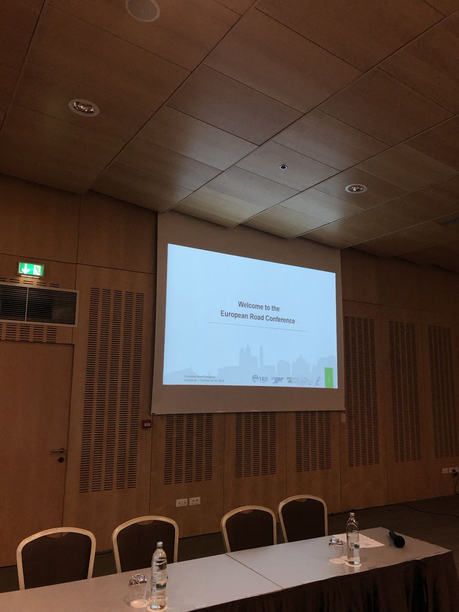 passxco's tweet photo. „WELCOME TO THE EUROPEAN ROAD CONFERENCE“
SIS1 - Traffic Signs & Pavement Markings
#TRB #erc18 #IRF #ERF #passco https://t.co/j36sUrlMcq