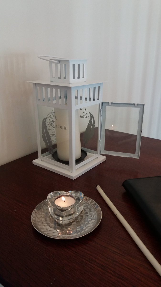 ceremonydesign's tweet photo. Starting yesterday's #vowrenewal by giving flowers for the Mums, lighting a candle for the Dads and thanking everyone for being there. However strong you are as a couple you still need the support of family and friends #linkinggenerations #celebrations #honouring #ritual https://t.co/VGpdhbyiAR