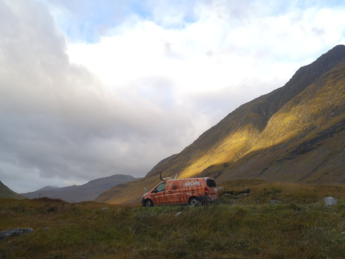 DiaryofaCooVan's tweet photo. It seems the Outlaw King has evaded Archie again (probably hiding along the glen).
But here the #CooVan reflects on another brilliant season meeting many visitors to Scotland. 
#OutlawCoo
#ScotlandisNow https://t.co/b0BLZEseqZ