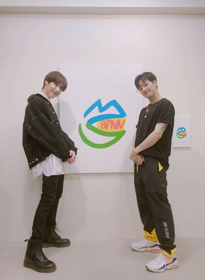 official_ONEWE's tweet photo. [#동명] #SPEAK_OUT_BPNN
필독형의 2번째 전시회다녀왔어요!
늘좋은 영향을주는 필독작가님!!넘수고했어요! 
10.23~11.07까지 라흰갤러리에서 여러분들도 힐링하러오세요❤ https://t.co/PXbEmrKRfp