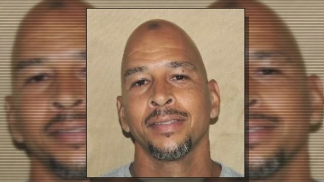 JoeBrunoWSOC9's tweet photo. Rae Carruth is spending his final hours in prison. At 6, I'm live at Sampson Correctional Institution with the final steps he will be taking before becoming a free man #WakeUpWith9 @wsoctv https://t.co/BHffJfj7qL