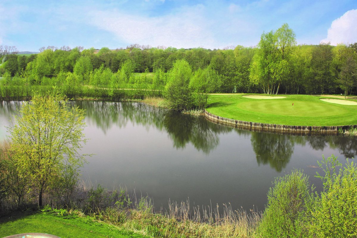 BramfordGolf's tweet photo. TODAY is LadiesDay @BramfordGolf 25% OFF Greens Fees & Range Balls All Day Every Monday! #SaveSaveSave #CheaperGolf https://t.co/kkdI1iwIQu