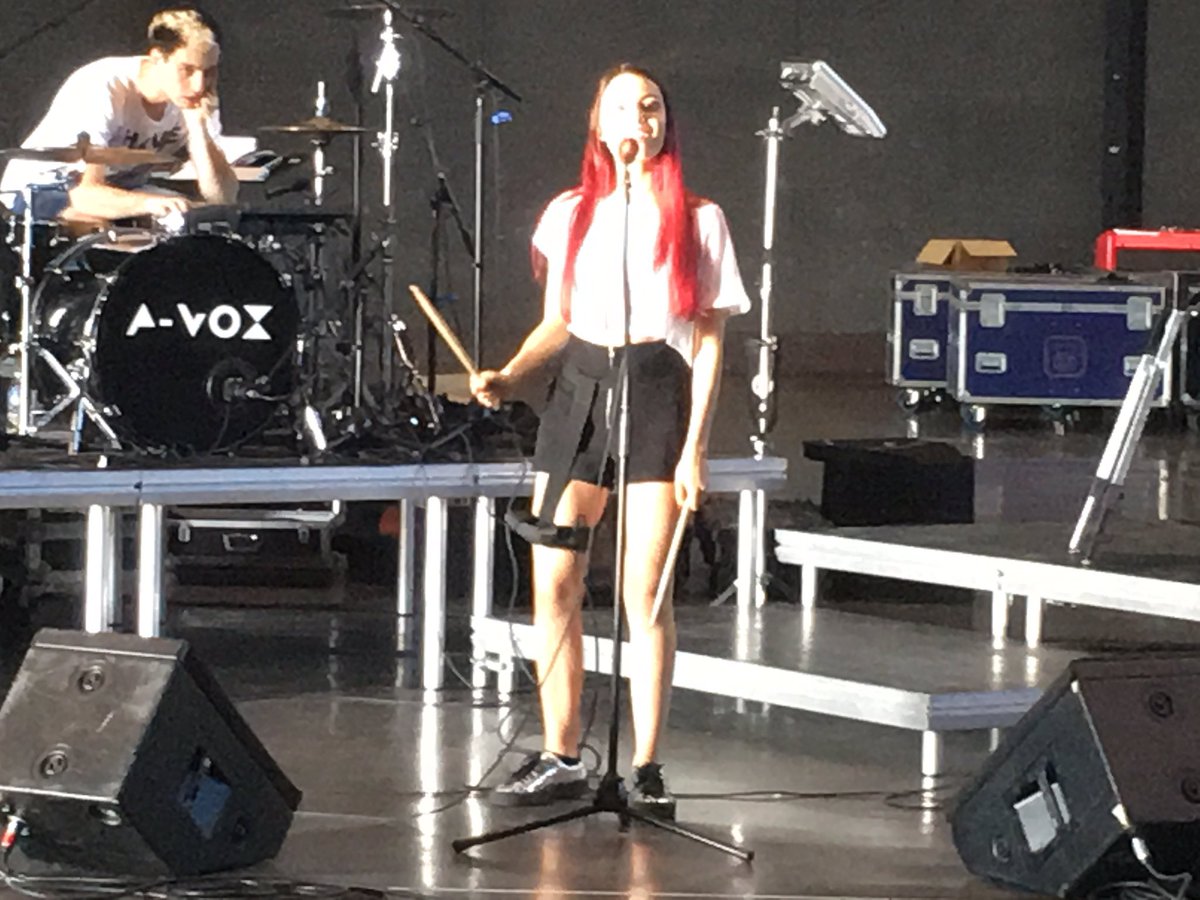 VertGaetan's tweet image. Encore 2 jours de répétitions à venir avec @avoxofficiel pour préparer le #pointephemere du #27novembre