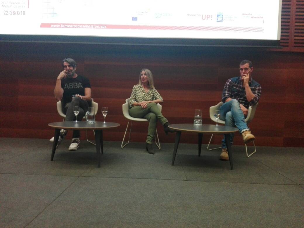 ✅#DonostiaWeekINN | <a href="/deusto/">Universidad Deusto - Deustuko Unibertsitatea</a> conecta con los jóvenes por medio de una webserie llamada <a href="/ANDeROID_/">ANDeROID</a>. @josebah197, Cristina Giménez y <a href="/xabierperurena/">Xabier Perurena</a> presentan el proyecto en <a href="/KursaalDonostia/">Kursaal</a>