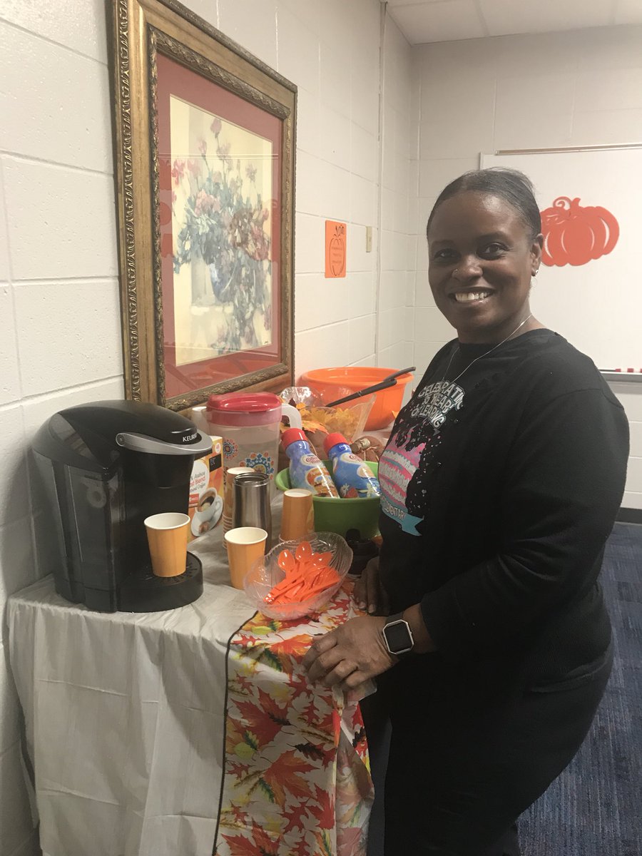 Schmidt4thGrade's tweet photo. Orange you glad you’re a jackrabbit @cfisdowens?! We sure are!! #weloveourstaff #pbis https://t.co/z2kgVD2yTE