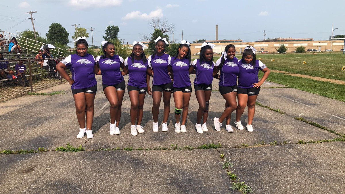 DetroitPAL's tweet photo. We're still fired up from the Cheer Competition yesterday, so we thought we would share some more pictures of our cheerleaders in action! #detroitsfutureisinplay #PALCheer #girlschangingthegame https://t.co/mI5IB7PswK