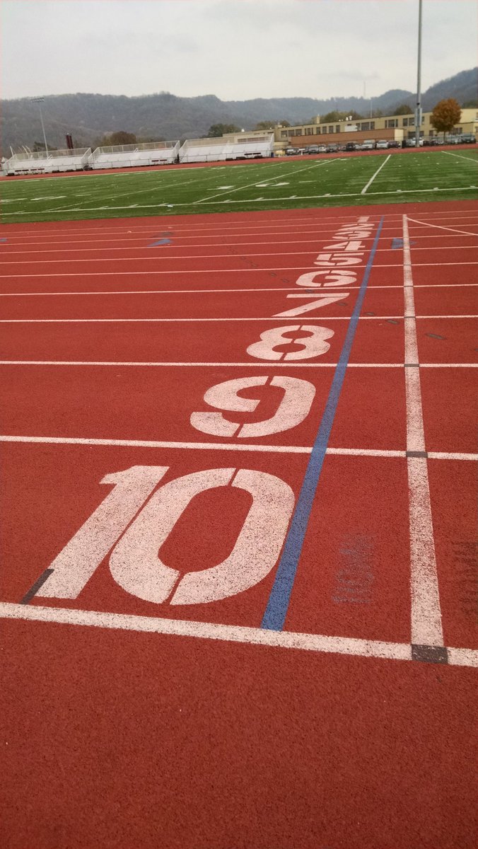 UWL_WomensTrack's tweet image. Not just a finish line. For us, this is just the beginning! Happy first day of practice Eagles! #trackisback
