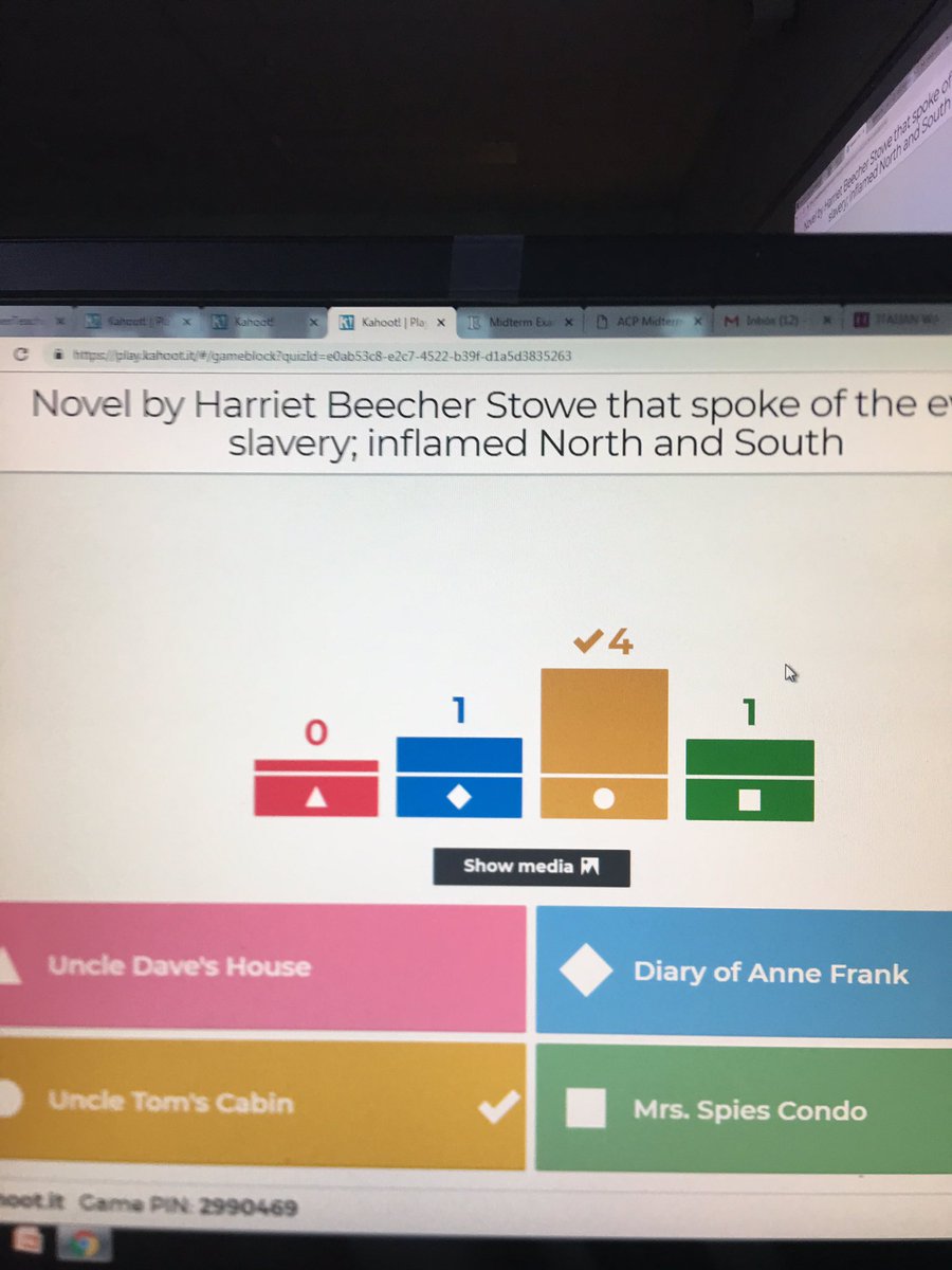 stefwithafanie's tweet image. What is wrong with this picture? #historyproblems