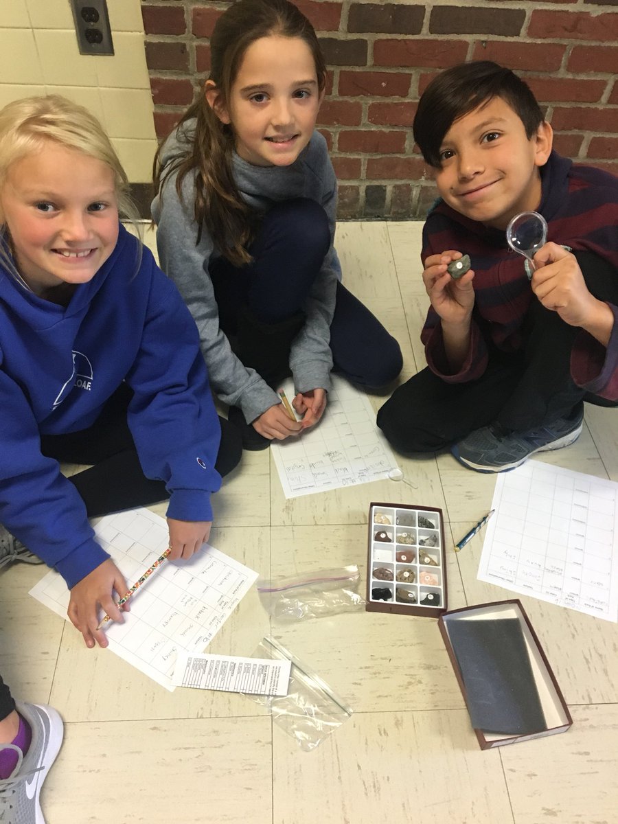 MrsCohenGMS's tweet photo. Using the rock boxes to learn more about the different types of rocks. https://t.co/a6kZiazJeu