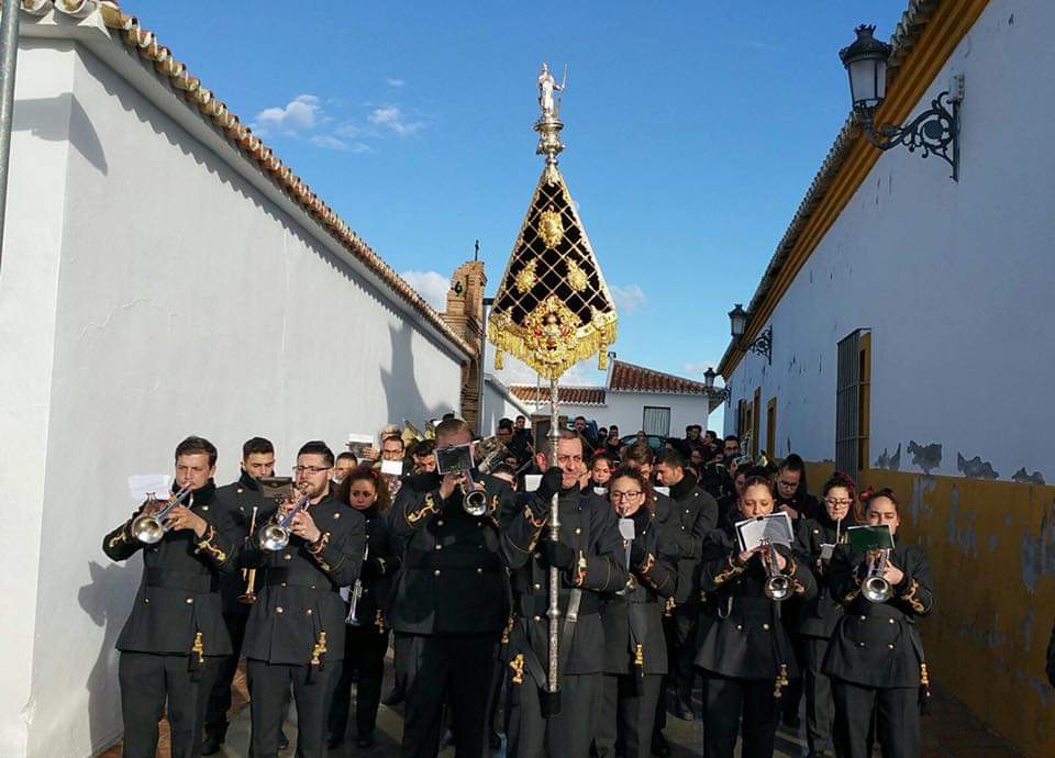 MalagaSalon's tweet photo. En esta ocasión nos quedamos en la ciudad, tenemos el placer de anunciar a la A.M. San Lorenzo Mártir @AMSanLorenzo que nos deleitará con sus sones en Málaga Cofrade. https://t.co/0J4biIpAHa