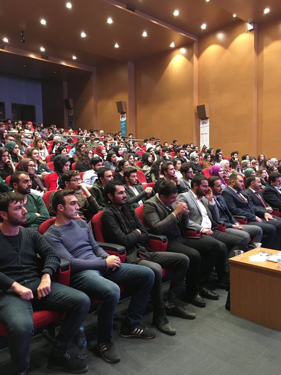 Fsmvusks's tweet photo. Avukatlık mesleğinin tanıtıldığı konferansımız Av. Muhammed Kurt’un yaşamış olduğu tecrübeleri anlatımı ile devam etmektedir. https://t.co/fSvN2TdgpG