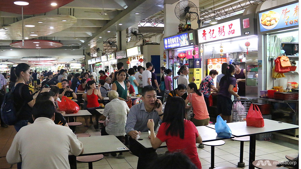 ChannelNewsAsia's tweet photo. Committee set up to advise on Singapore's nomination of hawker culture for UNESCO listing https://t.co/5ndTh2HvjP https://t.co/cqcX42cqwT
