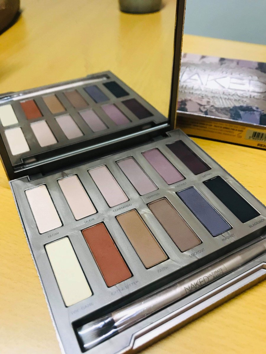 ajourneyofboy's tweet photo. FOR SALE! SALE! SALE! DM me for the price. πππ #makeup #blushon #naked #tarte #cheekathon https://t.co/hp4wxKHAjd