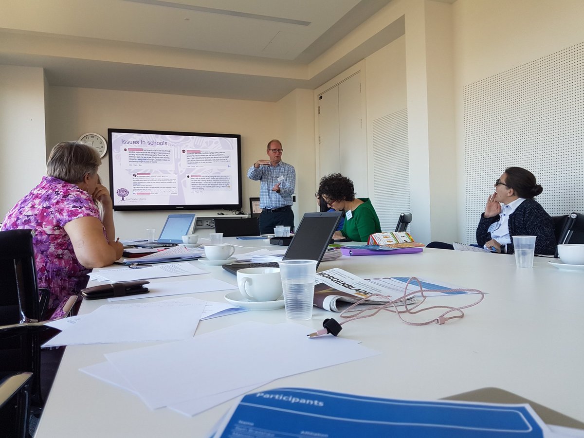 Workshop on Energy Drinks: Simon Gray &amp; Louise Davies from <a href="/FoodTCentre/">FoodTeachersCentre</a>