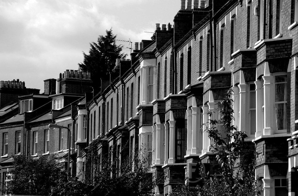 "#Renting rights: what England can learn from fairer systems around the world.." #socialhousing #housingcrisis #housinglaw #uklaw #houseprices <a href="/ConversationUK/">The Conversation</a> ow.ly/e9DM30mf04A