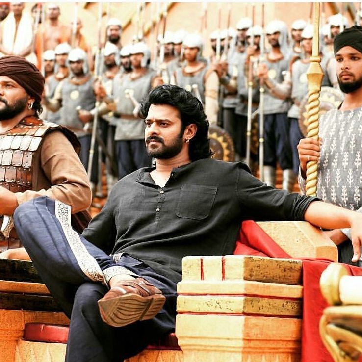 Deepali67123415's tweet photo. Raju Garu Kada Rajasam Yekkadiki poddi ....🙏

#prabhas #ShadesOfSaaho #RageOfRebelstar #SaahoUpdateOnOct23rd #Prabhas20 #Prabhasbirthday #HBDprabhas @PrabhasRaju @ActorPRABHA @Prabhas_Team @Prasad_Darling @TrendsPrabhas @PrabhasSaahoFan https://t.co/6Rij79z8j2