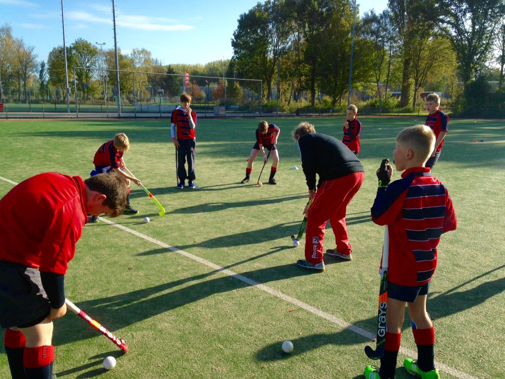 A stunning morning for hockey @AthenAjeugd Thank you for the #procoaching. Favourite bit was the 'envelope passing, flick and shooting practice'. Off the Amsterdam for the canal tour