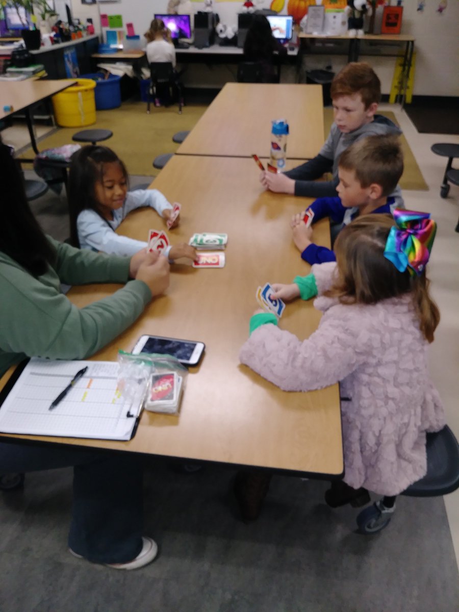 fmteducare's tweet photo. 😊Morning Educare Uno game...Uno! #UNO #AGreatWayToStartTheDay #EducarePlays #ThanksMsEmily https://t.co/fds3WSQ2Zq
