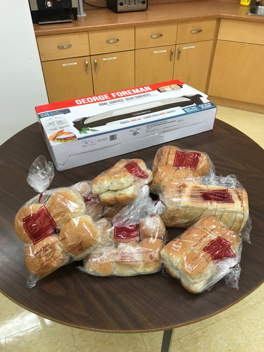 EdenwoodMS's tweet photo. Thank you to @CanadianTire and @COBSBread in the Meadowvale Town Centre for donating to our Breakfast Club Program!  Your support is greatly appreciated! https://t.co/yIaNfLirhm