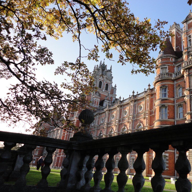 RHCampusLife's tweet photo. As autumn has officially arrived, we'd like to see all of your pictures from around campus ππ
Tag us in your autumnal snaps on Instagram using #RHandMe and as well as featuring our favourites on our feed, we'll choose a winner who'll receive a Β£10 @ASOS voucher! πΈ https://t.co/2uKouCcNc7