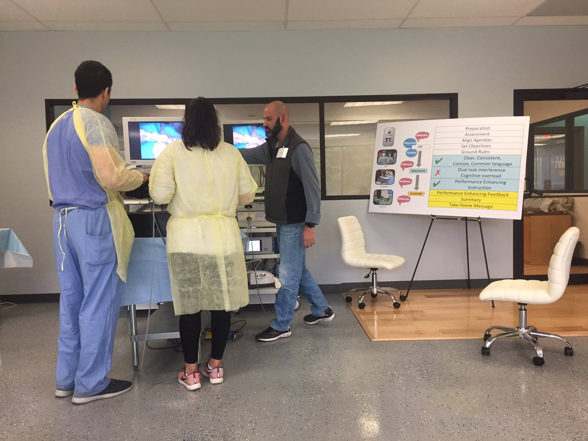 LapCo Train the Trainers - Getting ready for SAGES first total intracorporeal right hemi ADOPT Course in Baltimore 👍