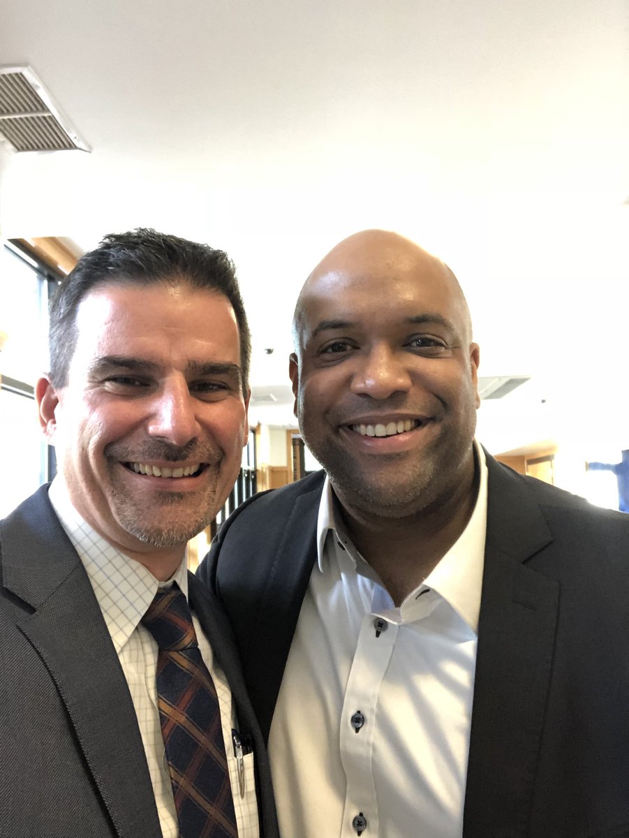 Had the pleasure of talking with this gentleman and sharing the stage briefly with him. Looking forward to our future work. #normalizingMH #ExploreEmpowerExcel <a href="/MikeVeny/">Mike Veny</a>