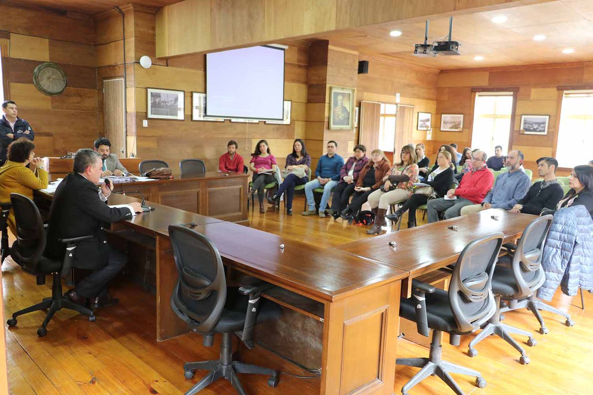 NOTICIA 📣
Consejo Comunal de Organizaciones de la Sociedad Civil COSOC realizó su primera sesión en #PuertoVaras

👀➡️ ptovaras.cl/noticias/conse…