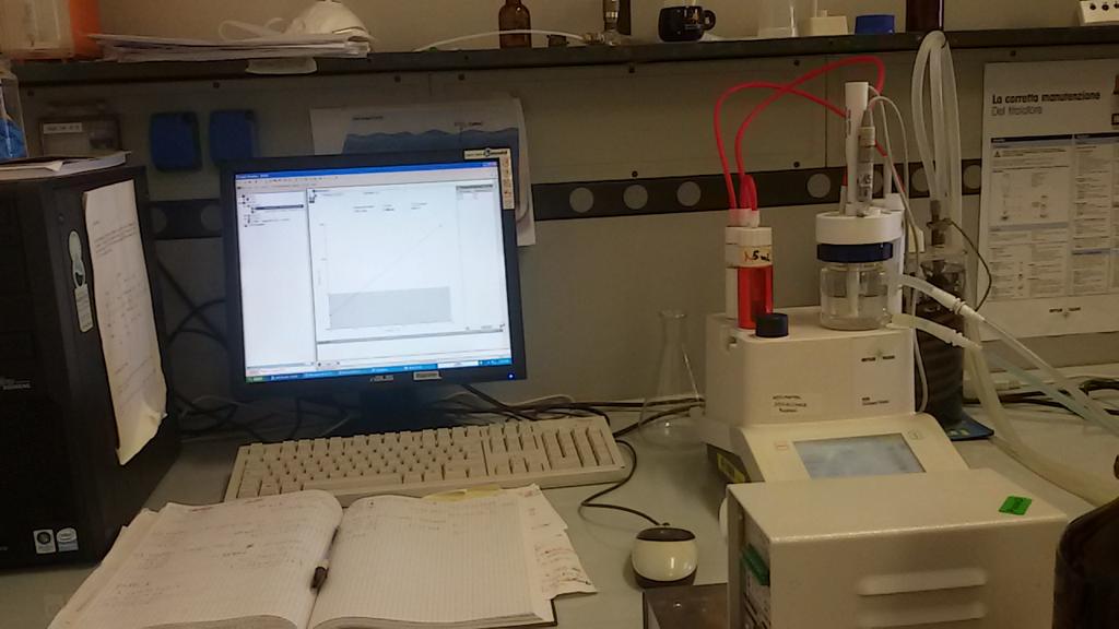 highco2seas's tweet photo. Analyzing carbonate parameters with @alice_mirasole @3NuriaTeixido and @LidiaUrbini. Amazing view from #ogs, #trieste. https://t.co/uQzwqWZLDi