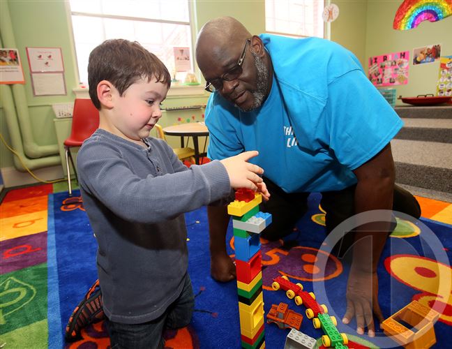 telegramreports's tweet photo. There's a new face in the preschool: Theodore Hinton shows preschool kids, staff and families, what patience, determination and a good heart looks like. https://t.co/DdBMUkghmF https://t.co/cqrob4UQjC