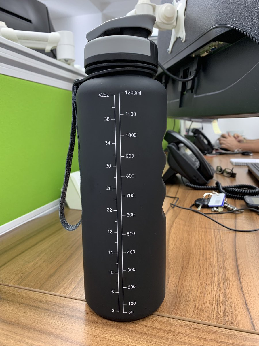 theatomcreative's tweet image. Here’s an amusing example we found today of poor #productdesign. A water bottle with handy measurements... but the solid black plastic means there’s no way of seeing how much liquid is actually inside... 🤦‍♂️ #designfail