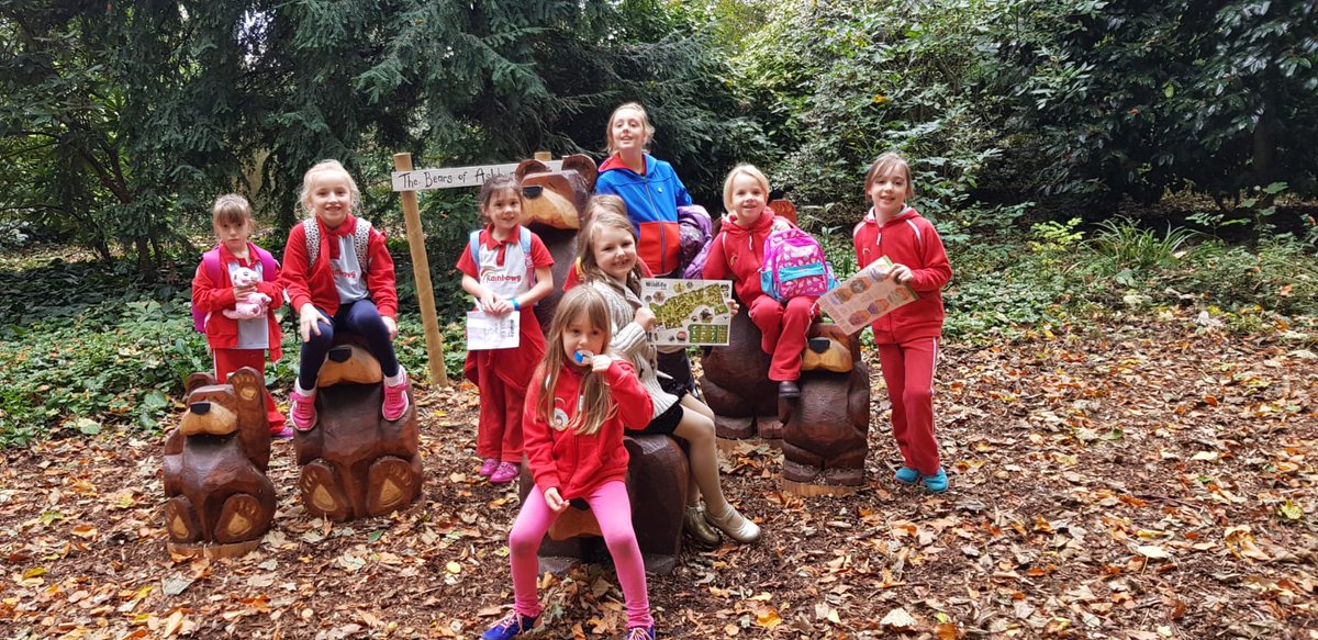 GirlguidingNYW's tweet photo. πππKnaresborough Rainbows π had an amazing trip to Askham Bryan Wildlife & Conservation Park!!Meeting all the animals, touched a snake π& searching for mythical beasts!! π¦ Great fun πππ
#fun #animals #snailslime #wildlife Girlguiding #rainbowscan #animallovers https://t.co/tU6Ad2baG1